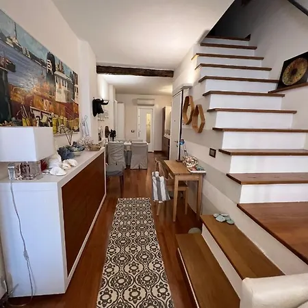 Carruggio 151-3 아파트 *