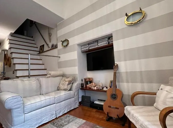 Carruggio 151-3 * 세스트리레반떼